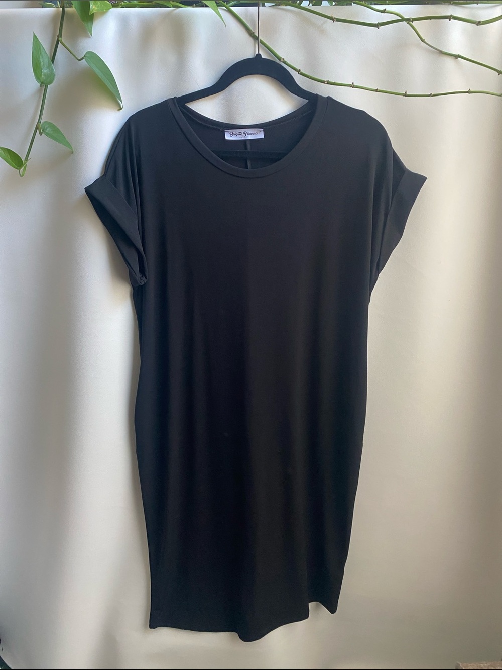 Black  Dress medium cap sleeves